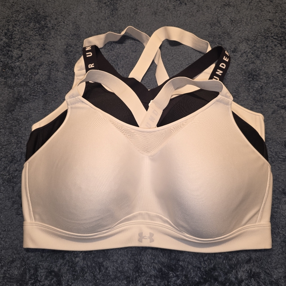 3 Under Armour Sports Bras XL: 1 Black 2 White